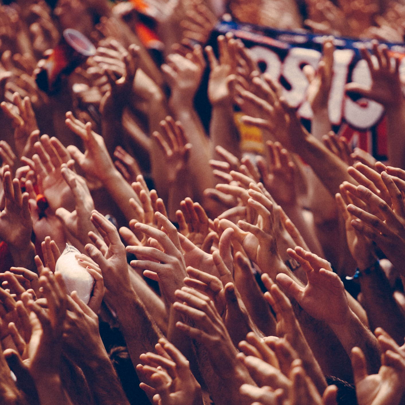 from the Pamplona series, hands in the txcupinazo